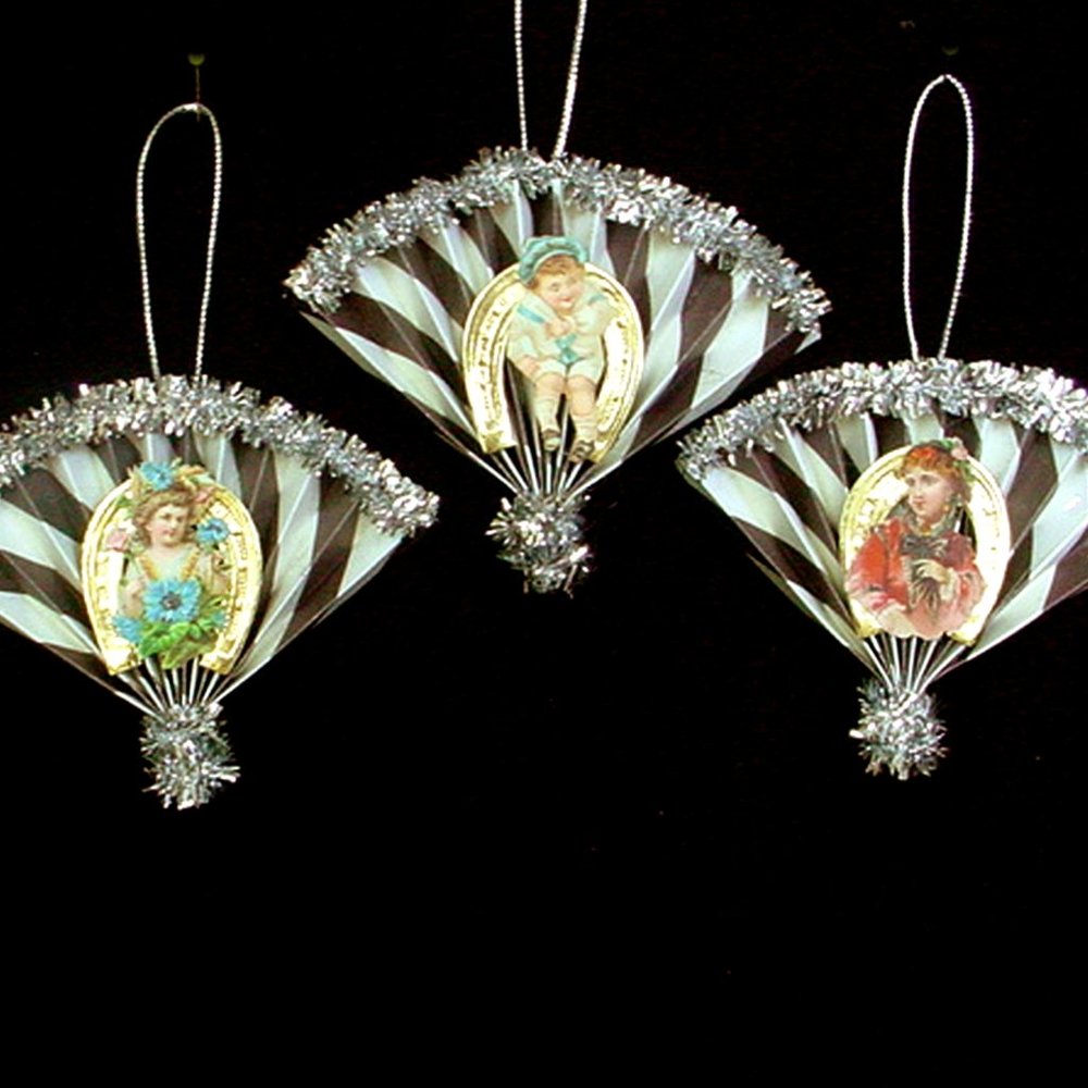 3 CHRISTMAS FAN ORNAMENTS VICTORIAN CHILDREN DRESDEN TINSEL ANTIQUE SCRAP CHROMO